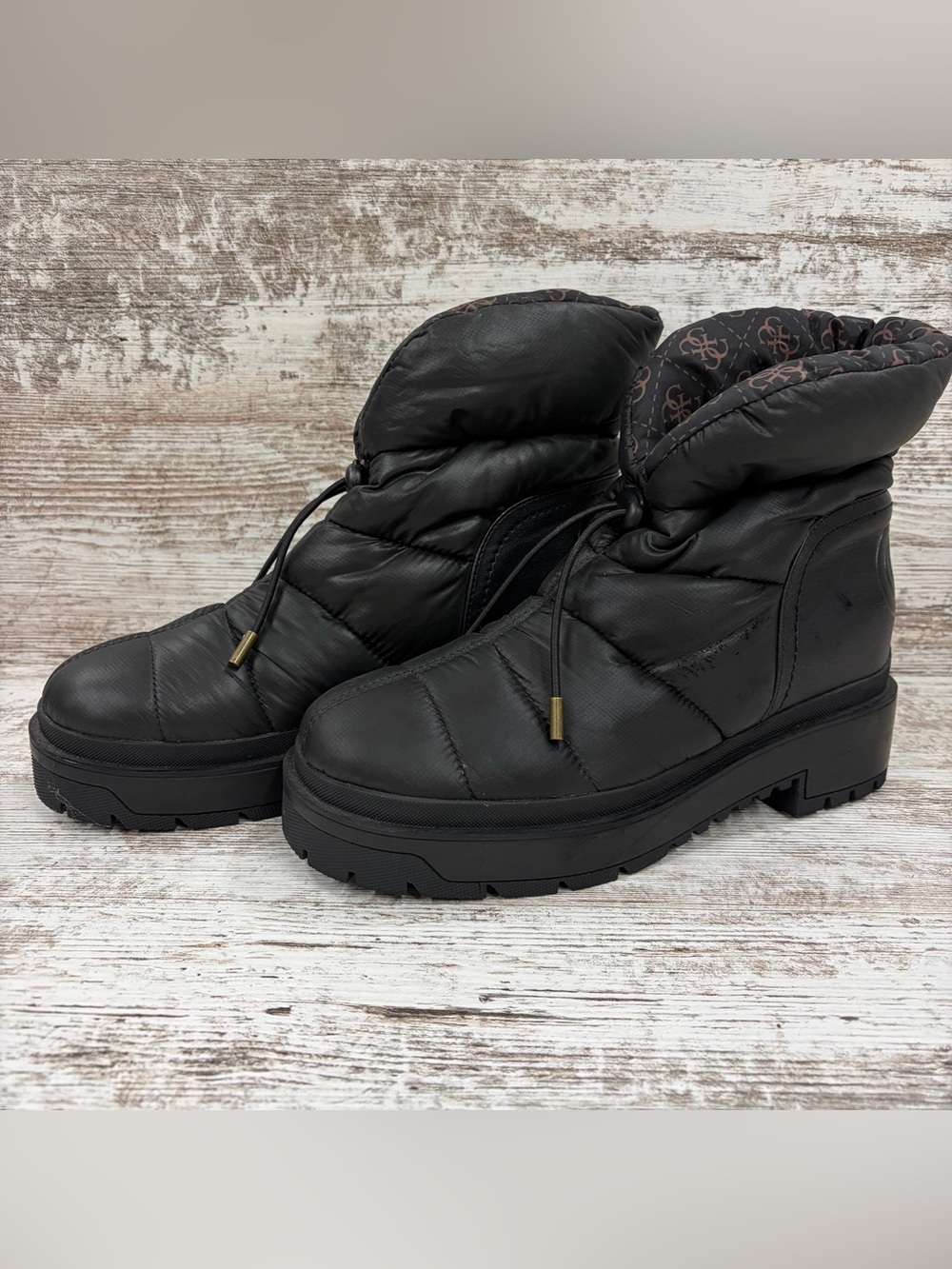 Guess Black Leeda Cold Weather Black Ankle Boots Puffer Pull On Size 8.5M Boots